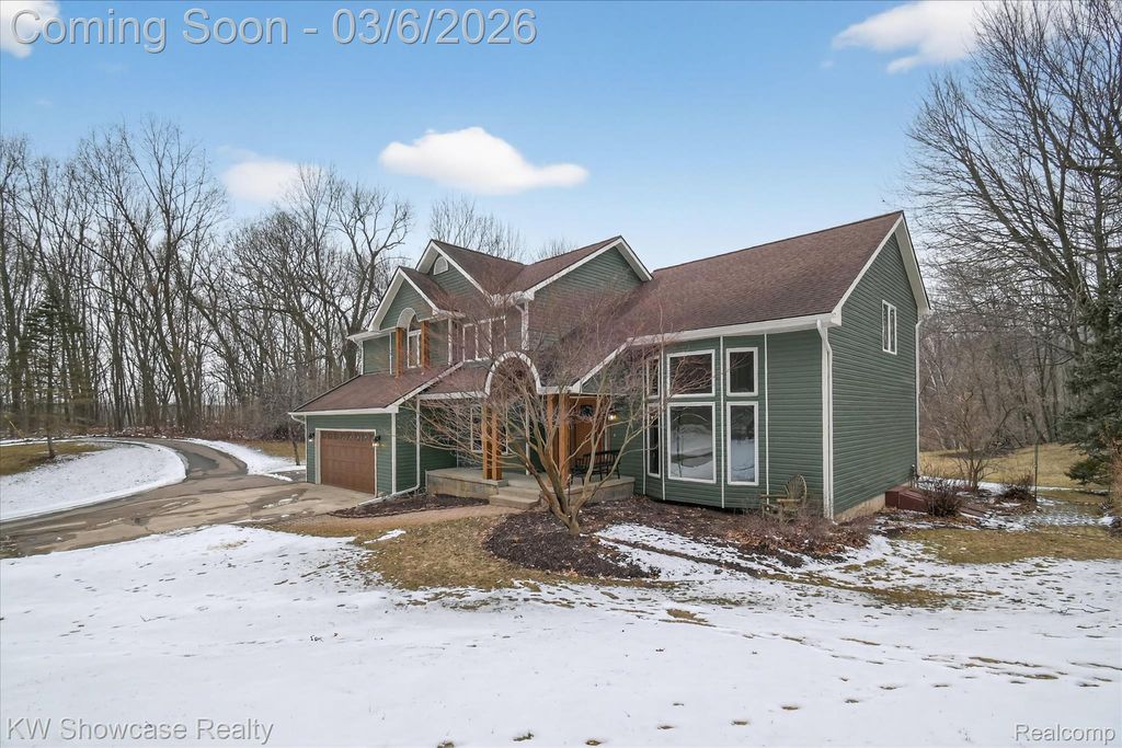 Photo of 2031 Saint Clair Drive, Highland Charter Township, MI 48357 (MLS # 20261013623)
