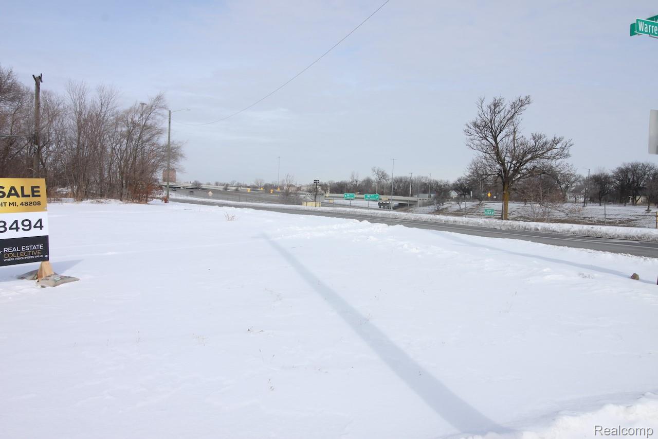 3200 W Warren Avenue