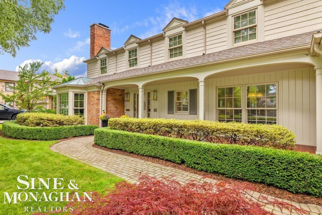 44 N Deeplands Road