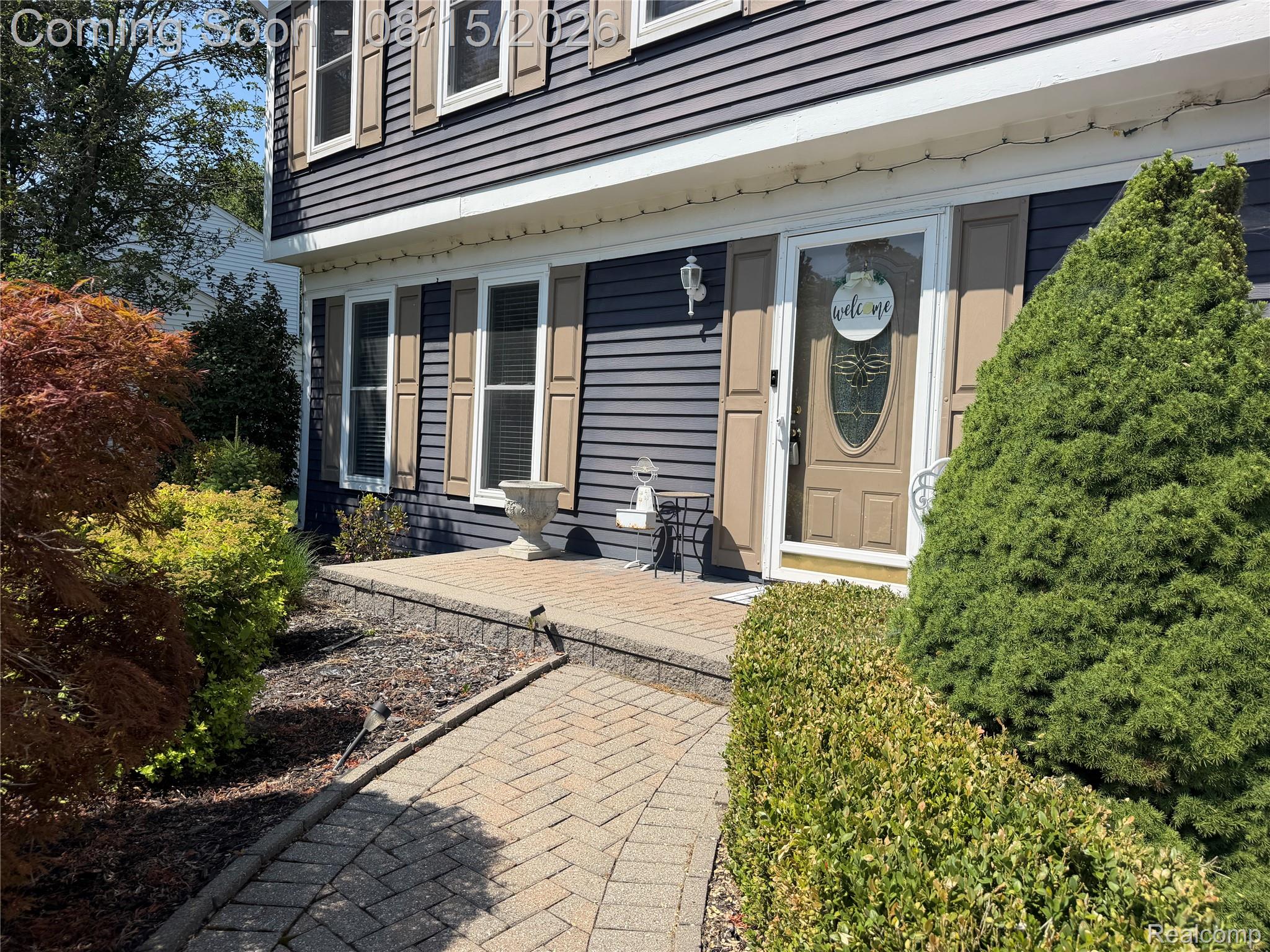 385 Arlington Drive