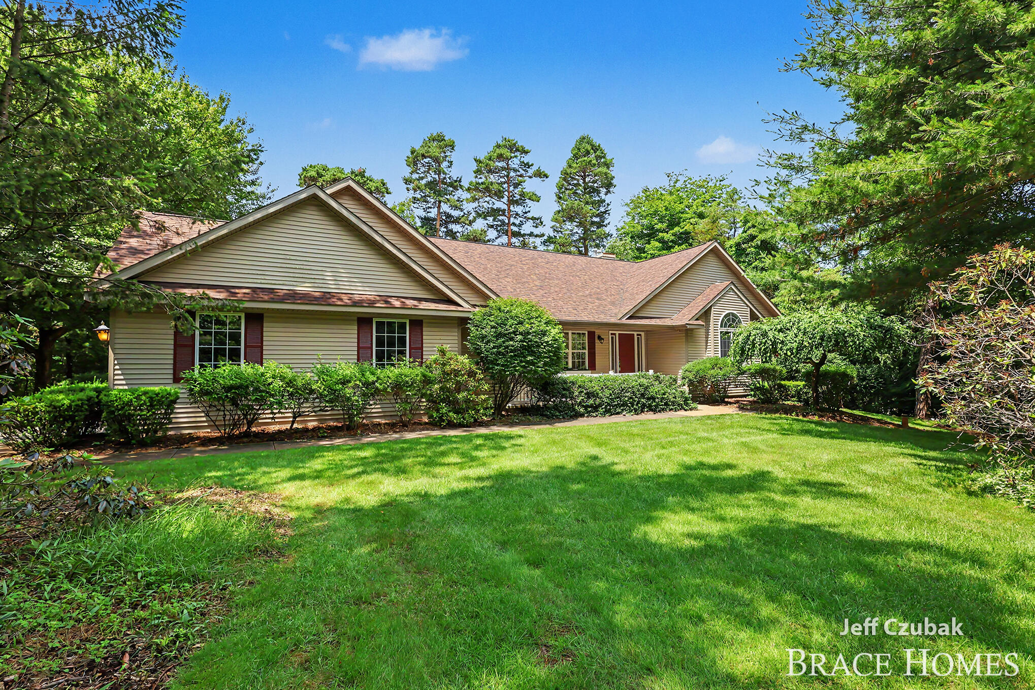 2336 Forest Trail Circle