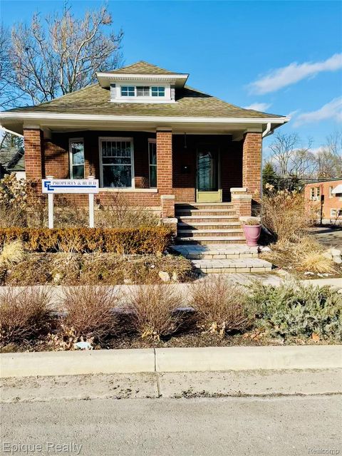 33432 Oakland Street Farmington City MI 48335