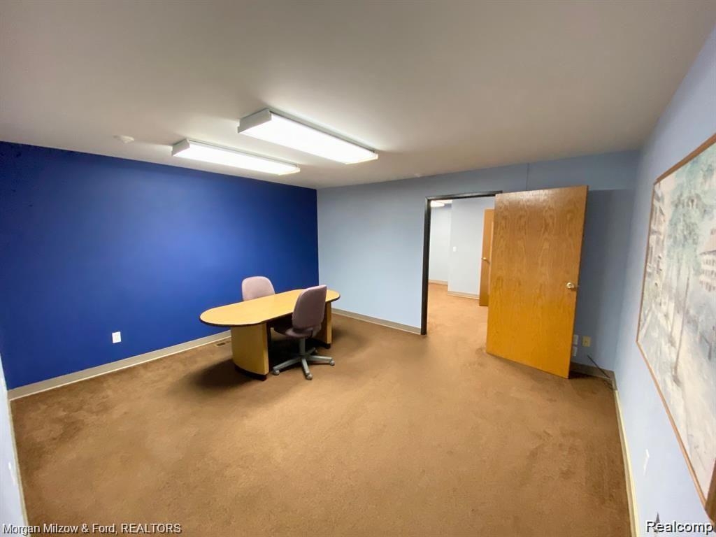 7655 Highland Road