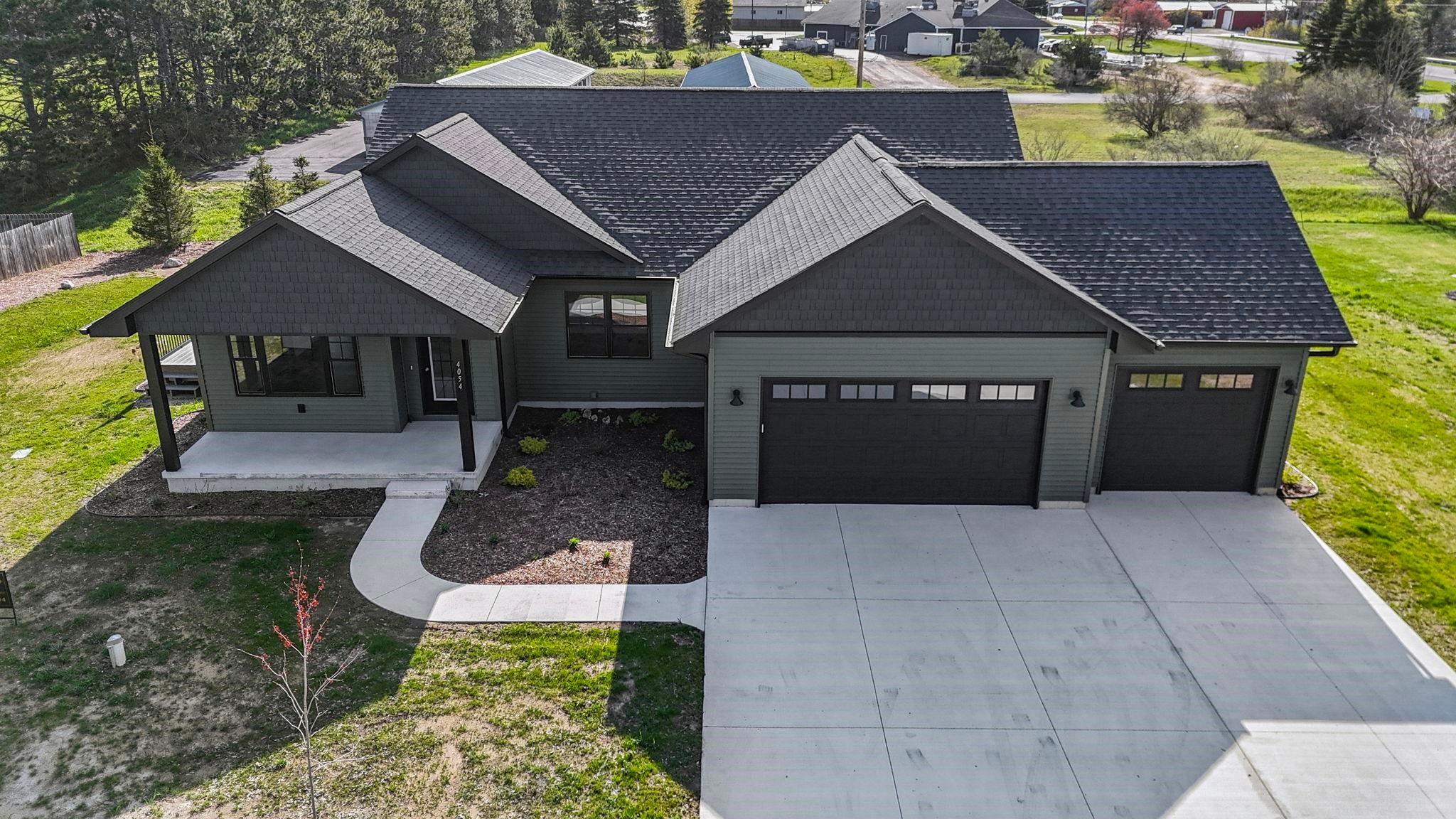 4054 Center Farm Lane