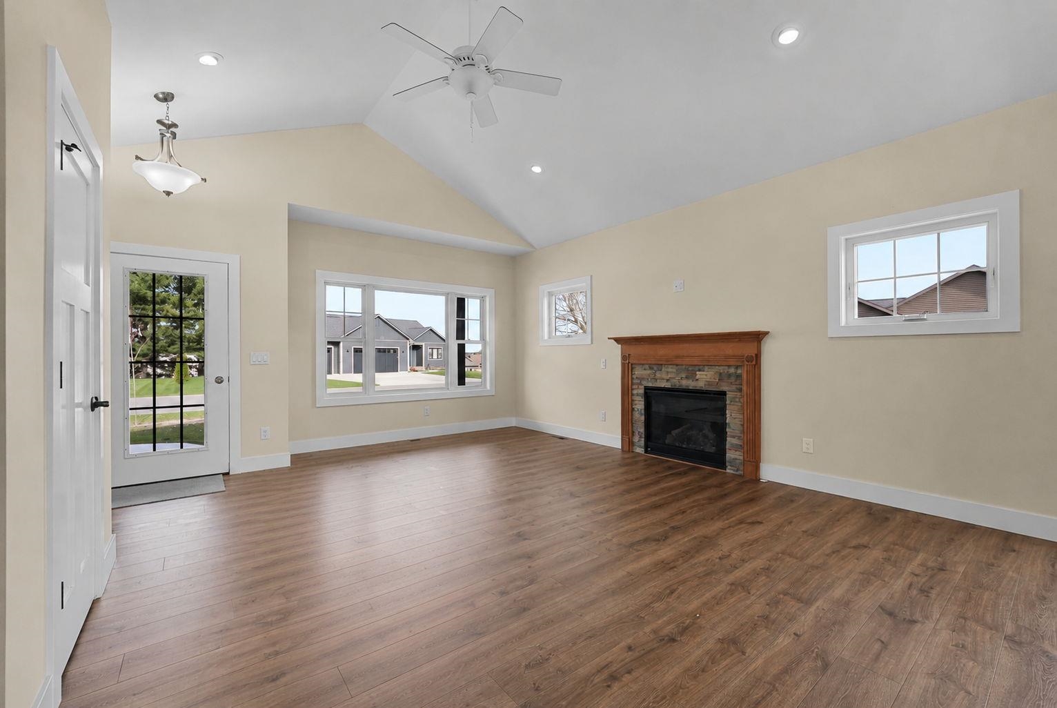 4054 Center Farm Lane