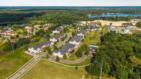 Tiny photo for 713 Abbington Court, Genoa Township, MI 48843 (MLS # 81026045647)
