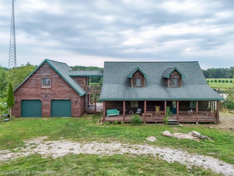 Photo for 4843 Bamfield Road
