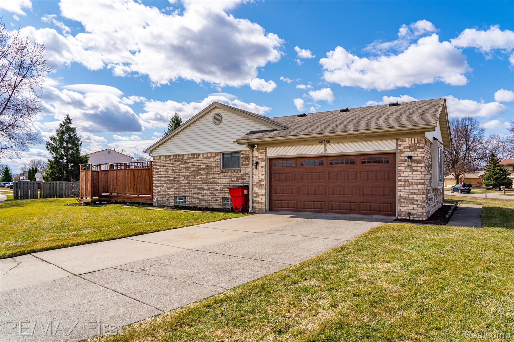 46788 Peach Grove Avenue