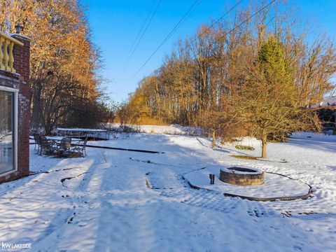 Tiny photo for 53792 Dominique Court, Shelby Charter Township, MI 48315 (MLS # 58050196396)