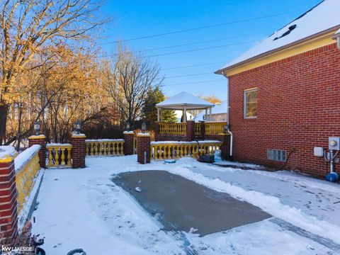 Tiny photo for 53792 Dominique Court, Shelby Charter Township, MI 48315 (MLS # 58050196396)