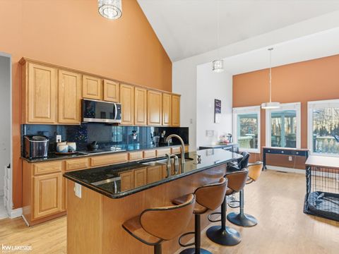 Tiny photo for 53792 Dominique Court, Shelby Charter Township, MI 48315 (MLS # 58050196396)