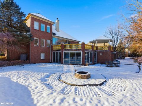 Tiny photo for 53792 Dominique Court, Shelby Charter Township, MI 48315 (MLS # 58050196396)