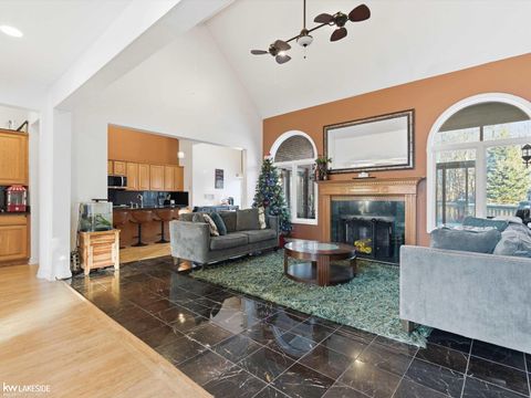 Tiny photo for 53792 Dominique Court, Shelby Charter Township, MI 48315 (MLS # 58050196396)