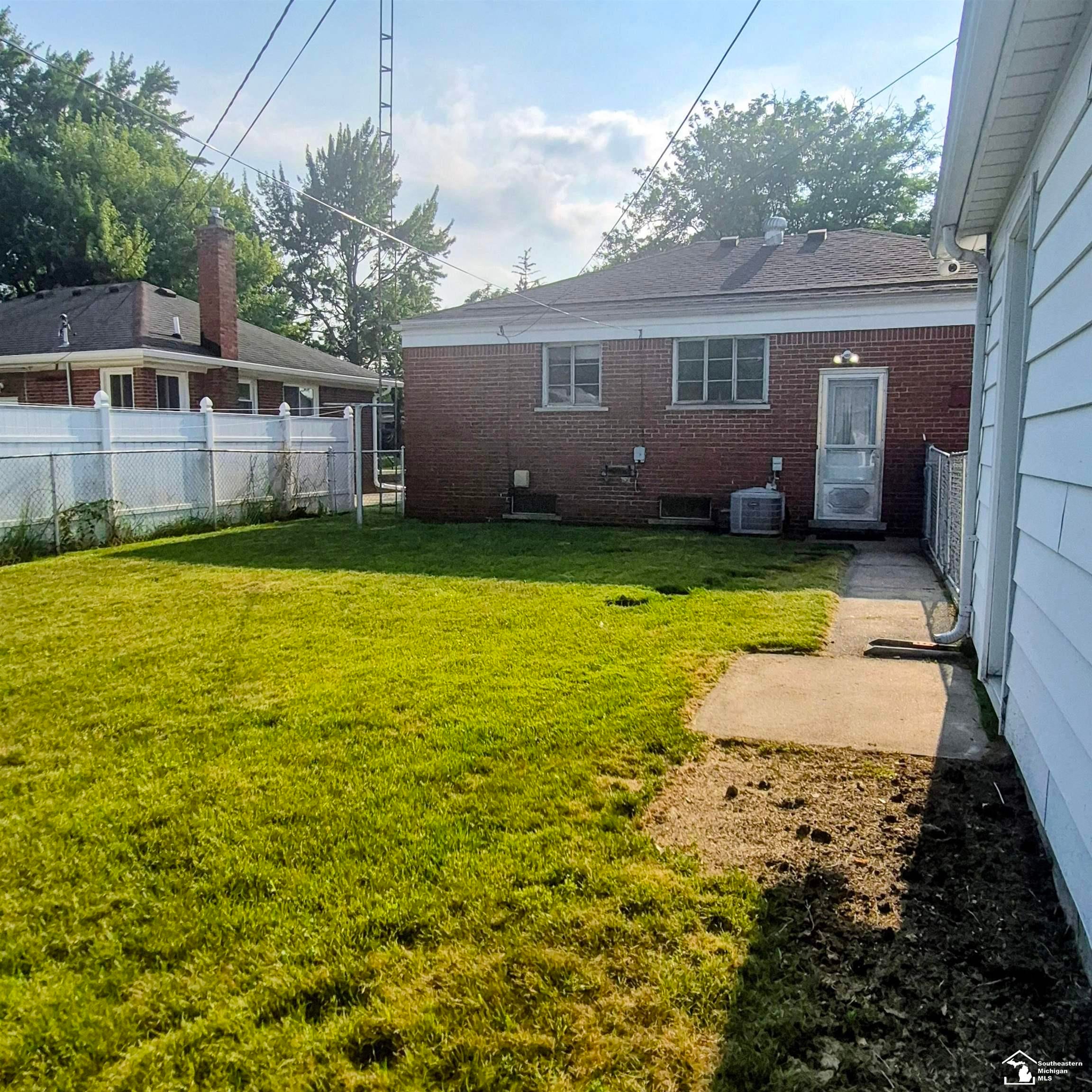 2579 Grange Road