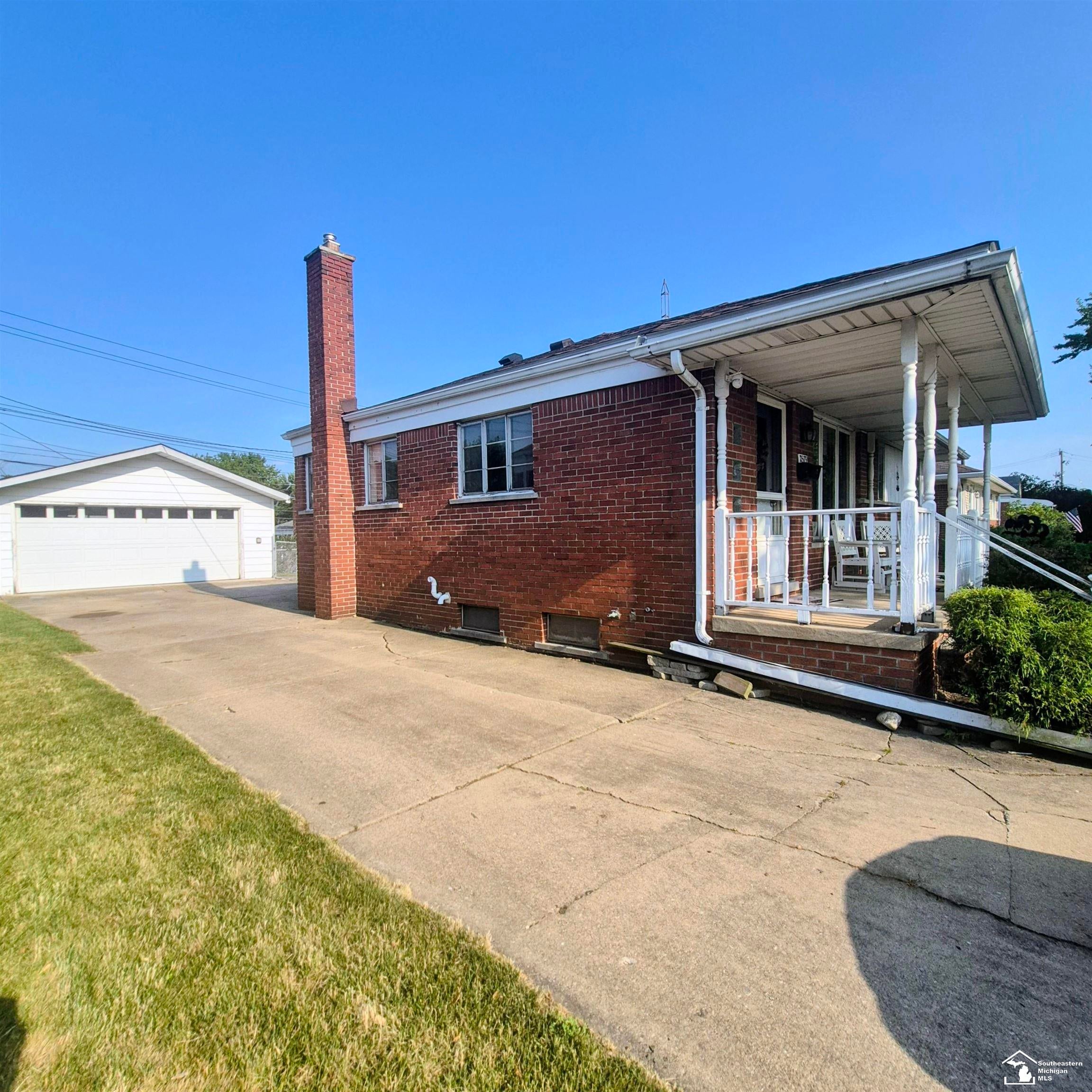 2579 Grange Road