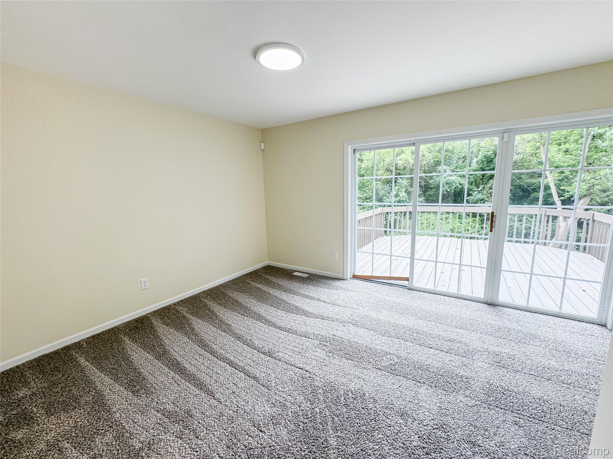 5323 Miller Road