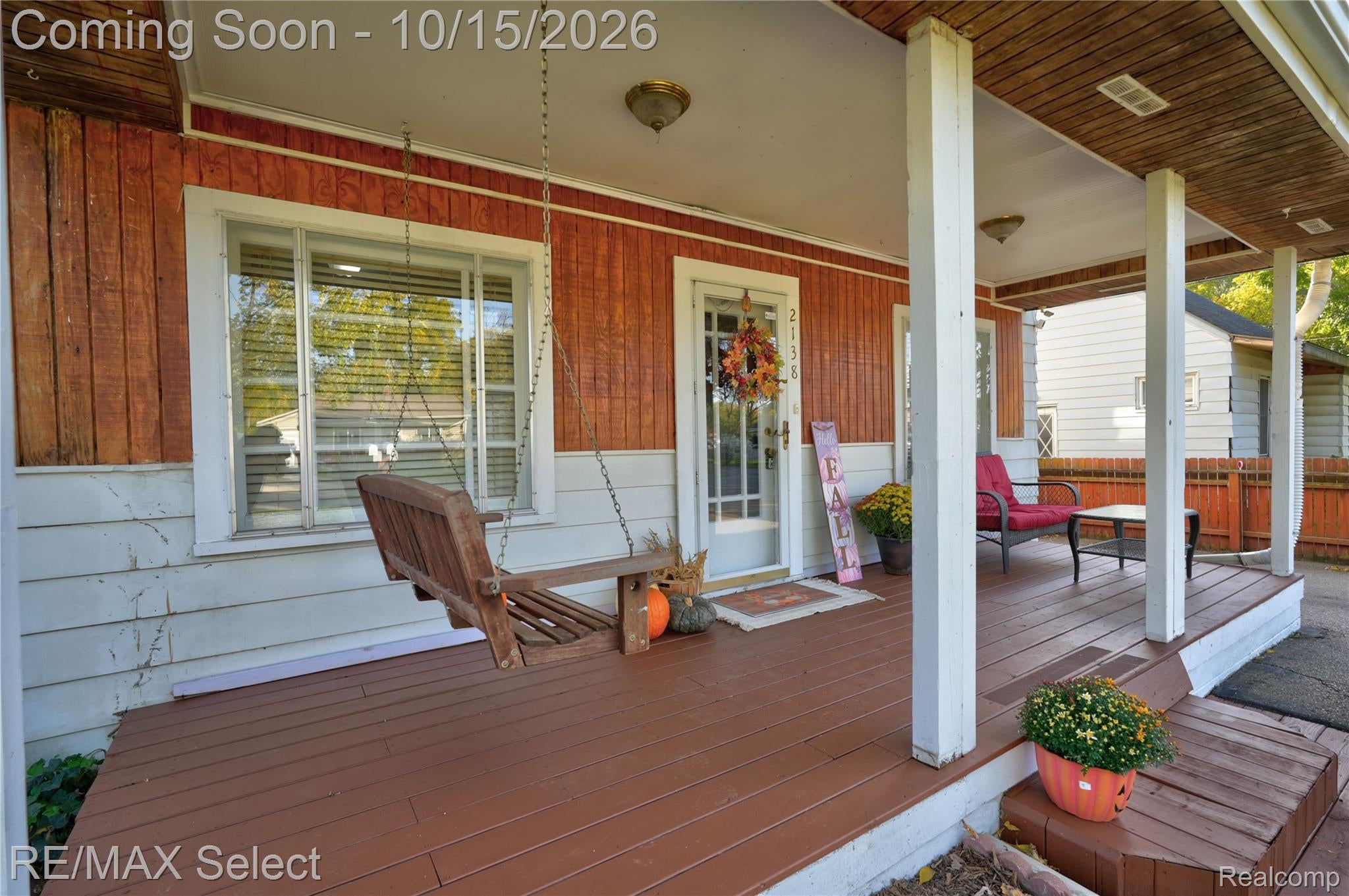 2138 E Schumacher Avenue