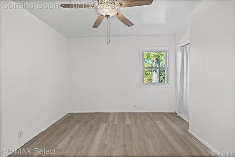 Tiny photo for 2138 E Schumacher Avenue, Burton City, MI 48529 (MLS # 20261083022)