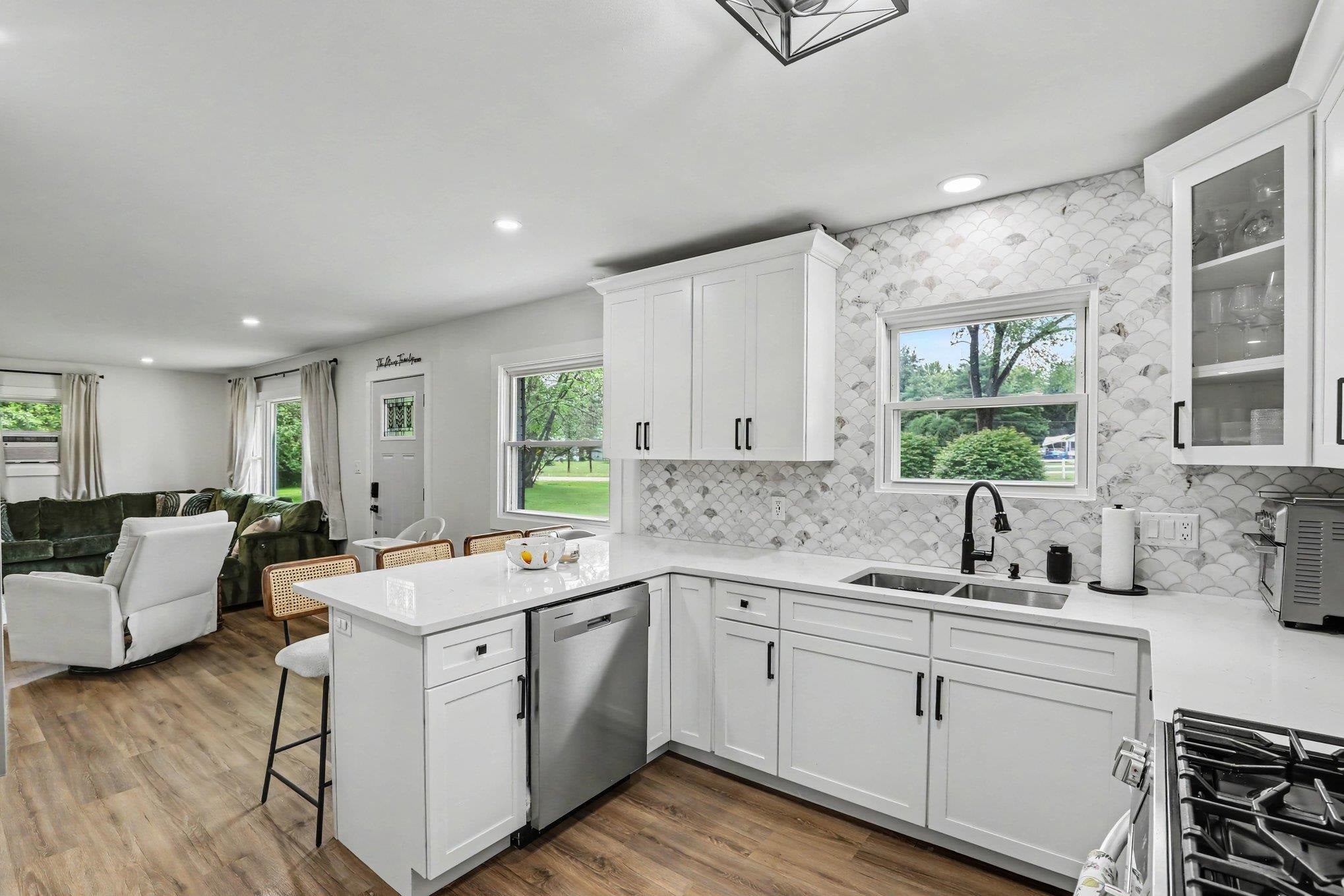 2371 Arlington Road