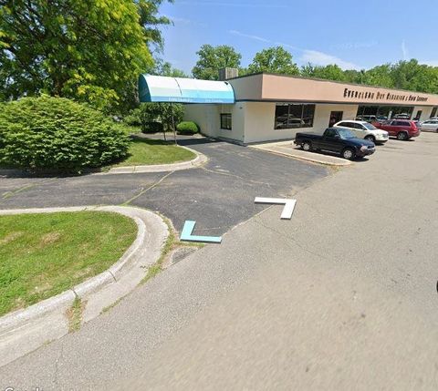 2247 S Center Road Burton City MI 48519