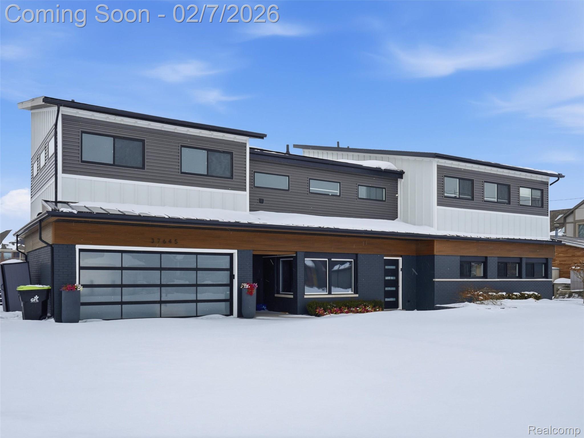 37645 Lakeville Street