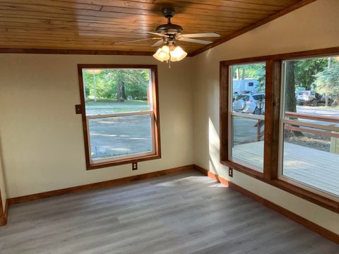 A home in RoscommonTownship_Roscommon