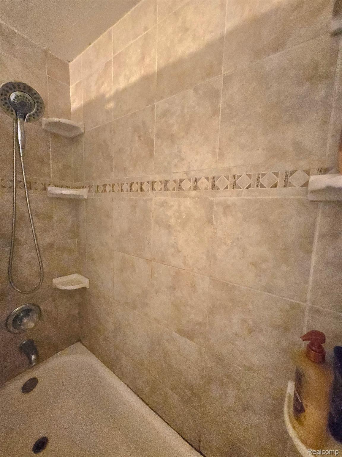 Roseville City, Michigan 48066, United States, 3 Bedrooms Bedrooms, ,1 BathroomBathrooms,Residential,Active,192963