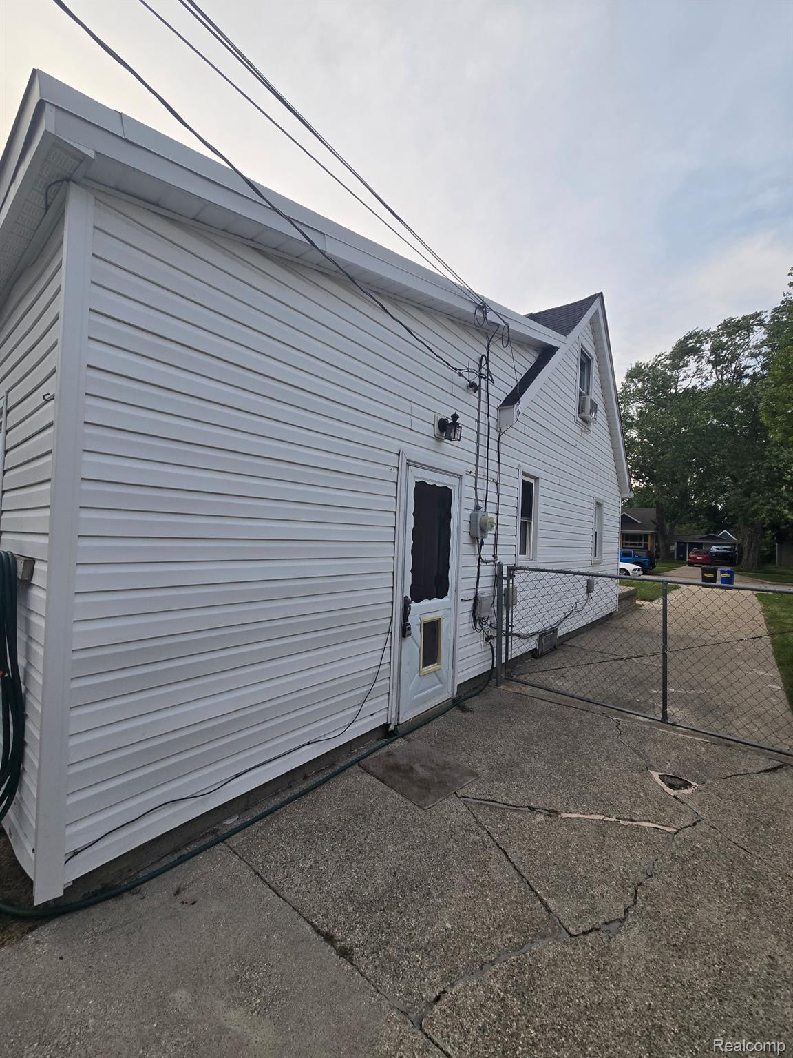 Roseville City, Michigan 48066, United States, 3 Bedrooms Bedrooms, ,1 BathroomBathrooms,Residential,Active,192963