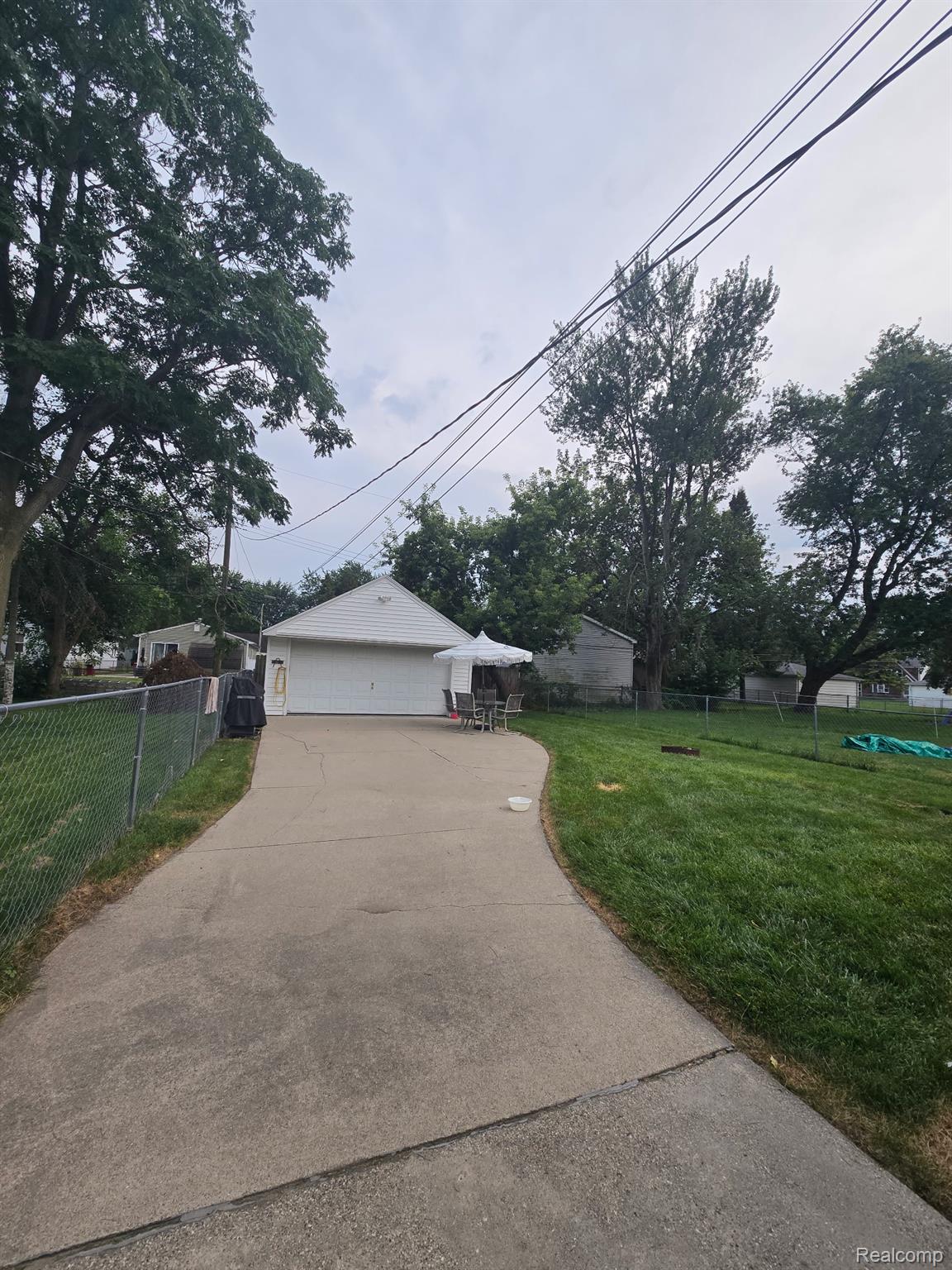 Roseville City, Michigan 48066, United States, 3 Bedrooms Bedrooms, ,1 BathroomBathrooms,Residential,Active,192963