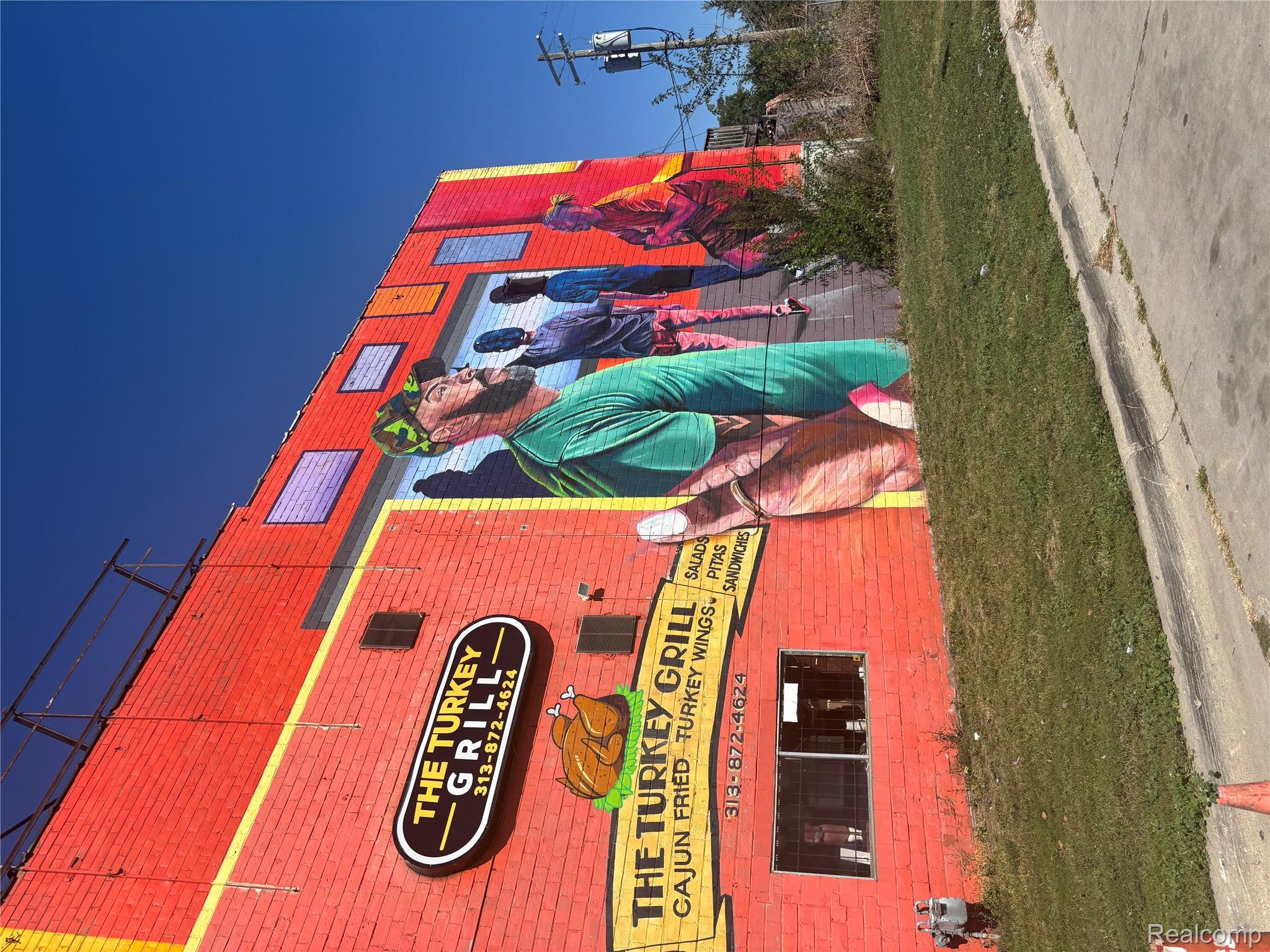 8296 Woodward Avenue