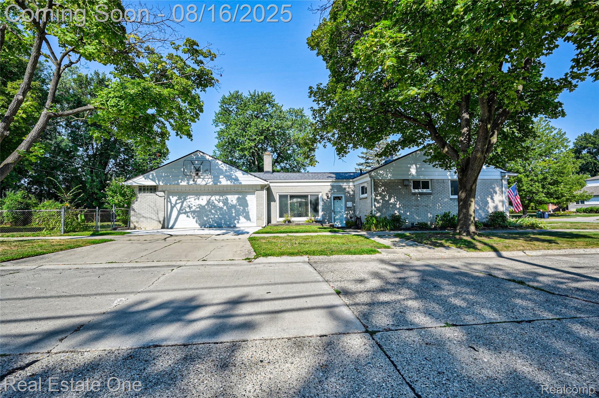 1203 Hickory Avenue