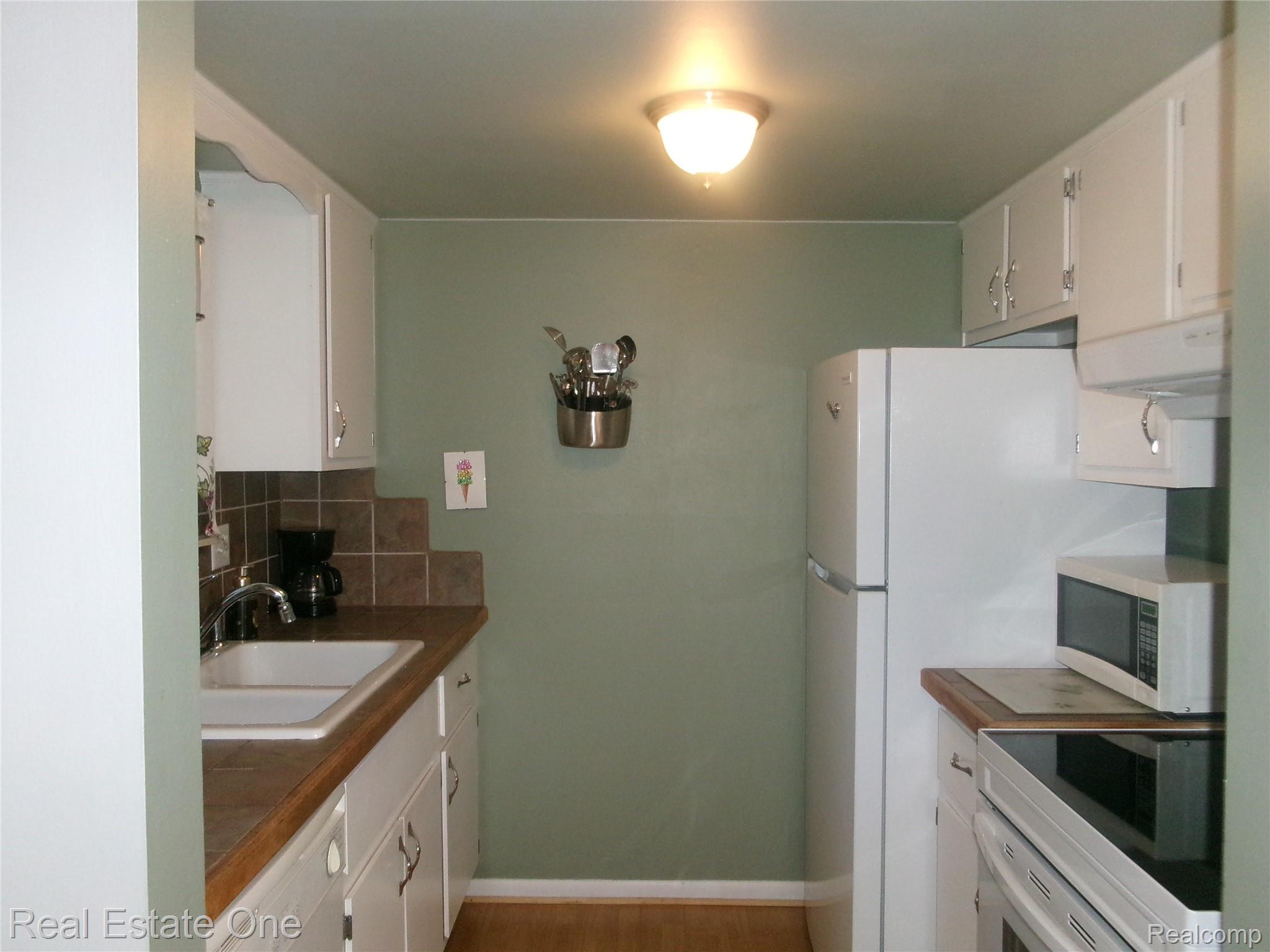 25241 Franklin Terrace 1