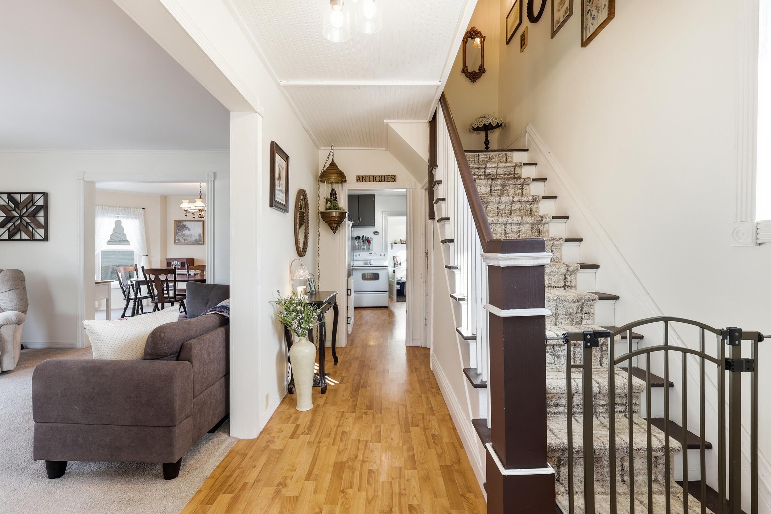 614 E Washington Street