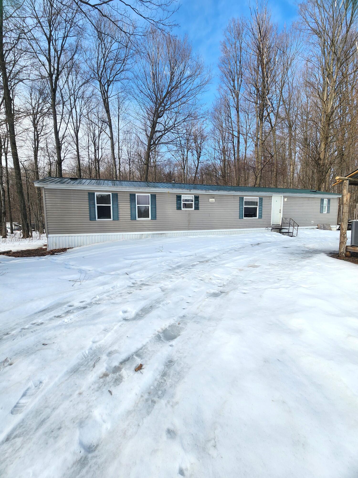 2332 W Houghton Lake Road B