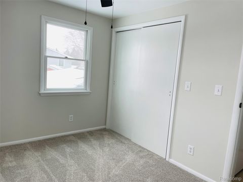 Tiny photo for 5273 Fairway Drive, Bay City City, MI 48706 (MLS # 20261002711)