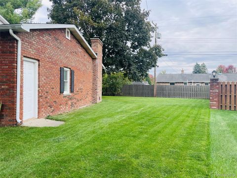 Tiny photo for 5273 Fairway Drive, Bay City City, MI 48706 (MLS # 20261002711)