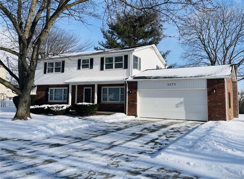 Photo of 5273 Fairway Drive, Bay City City, MI 48706 (MLS # 20261002711)