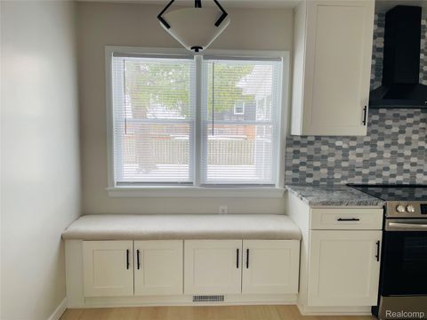 Tiny photo for 5273 Fairway Drive, Bay City City, MI 48706 (MLS # 20261002711)