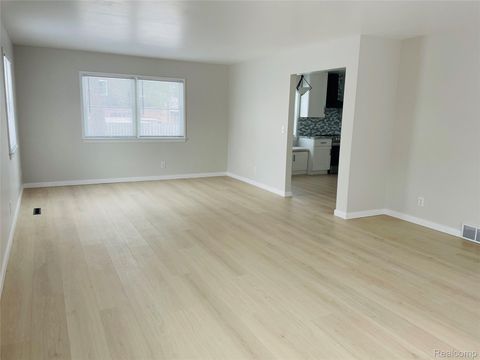 Tiny photo for 5273 Fairway Drive, Bay City City, MI 48706 (MLS # 20261002711)