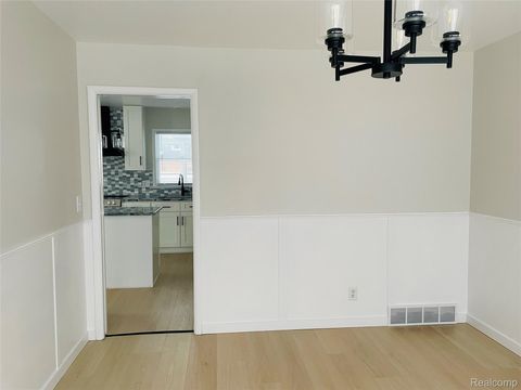 Tiny photo for 5273 Fairway Drive, Bay City City, MI 48706 (MLS # 20261002711)