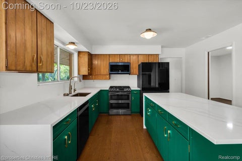 Tiny photo for 2779 W Wattles Road, Troy City, MI 48098 (MLS # 20261085144)