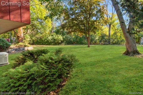 Tiny photo for 2779 W Wattles Road, Troy City, MI 48098 (MLS # 20261085144)
