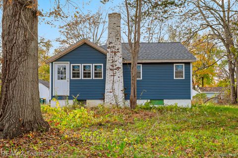 14060 Martinsville Road Van Buren Charter Township MI 48111