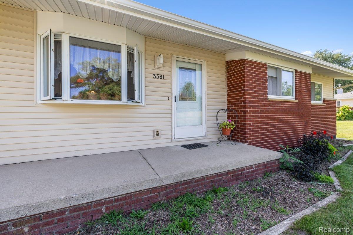 3381 N Fleming Road