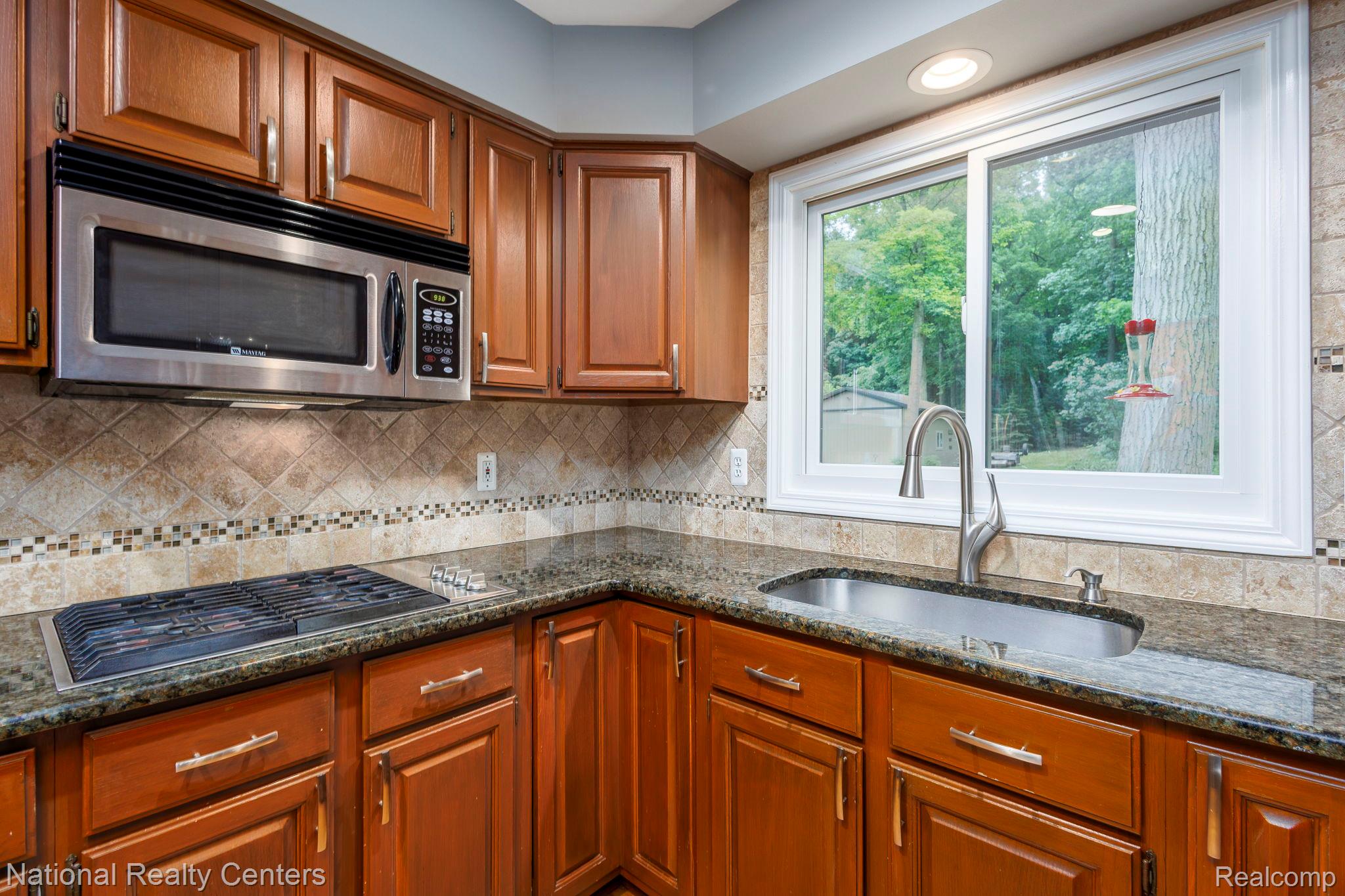 2900 Lynn Drive