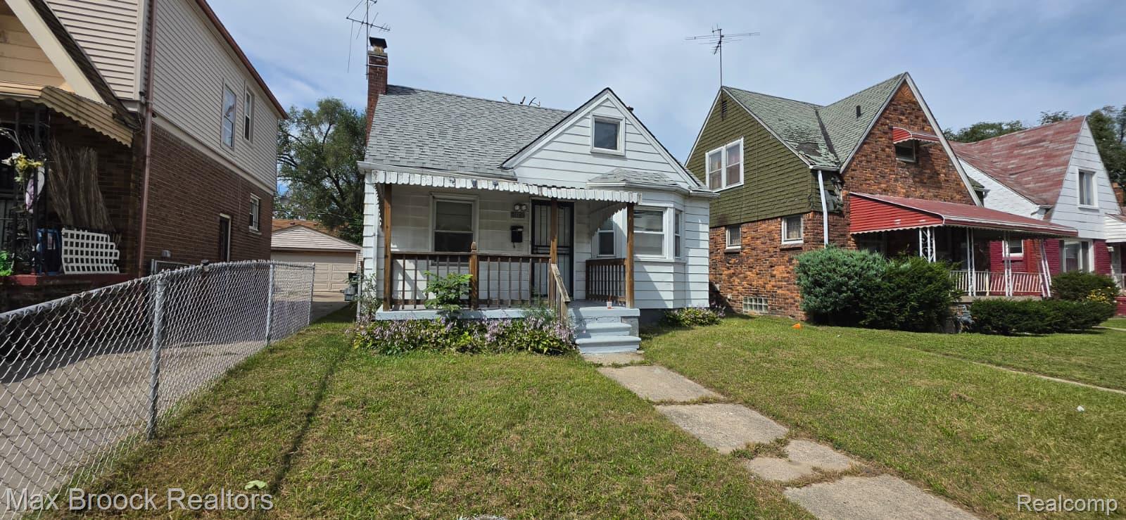 20145 Russell Street