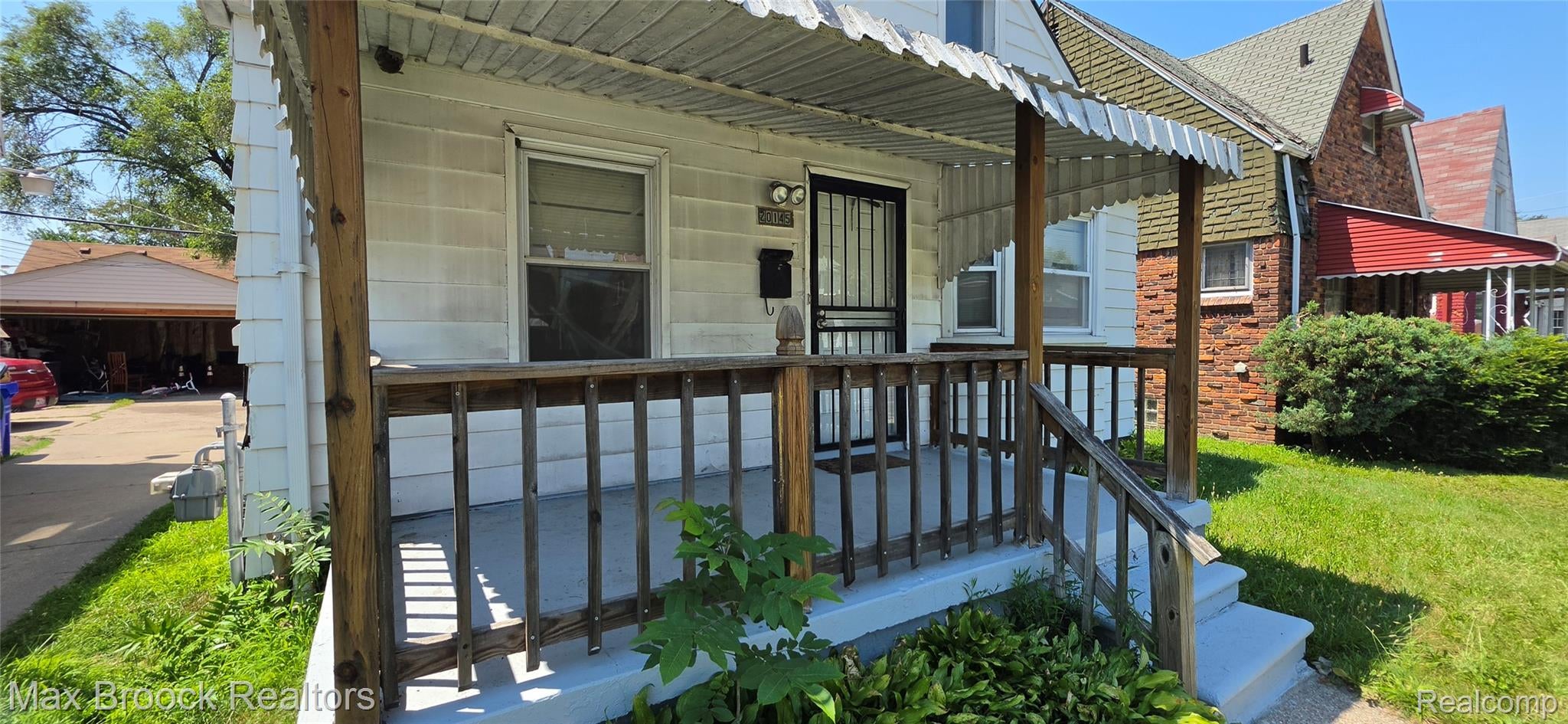 20145 Russell Street