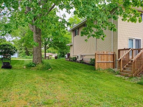 Tiny photo for 544 Terry Street, Muskegon Charter Township, MI 49442 (MLS # 71026009562)
