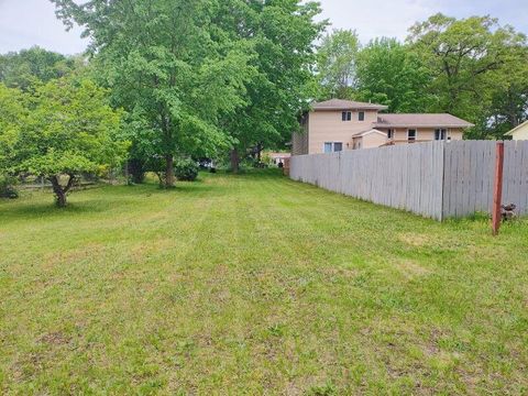 Tiny photo for 544 Terry Street, Muskegon Charter Township, MI 49442 (MLS # 71026009562)