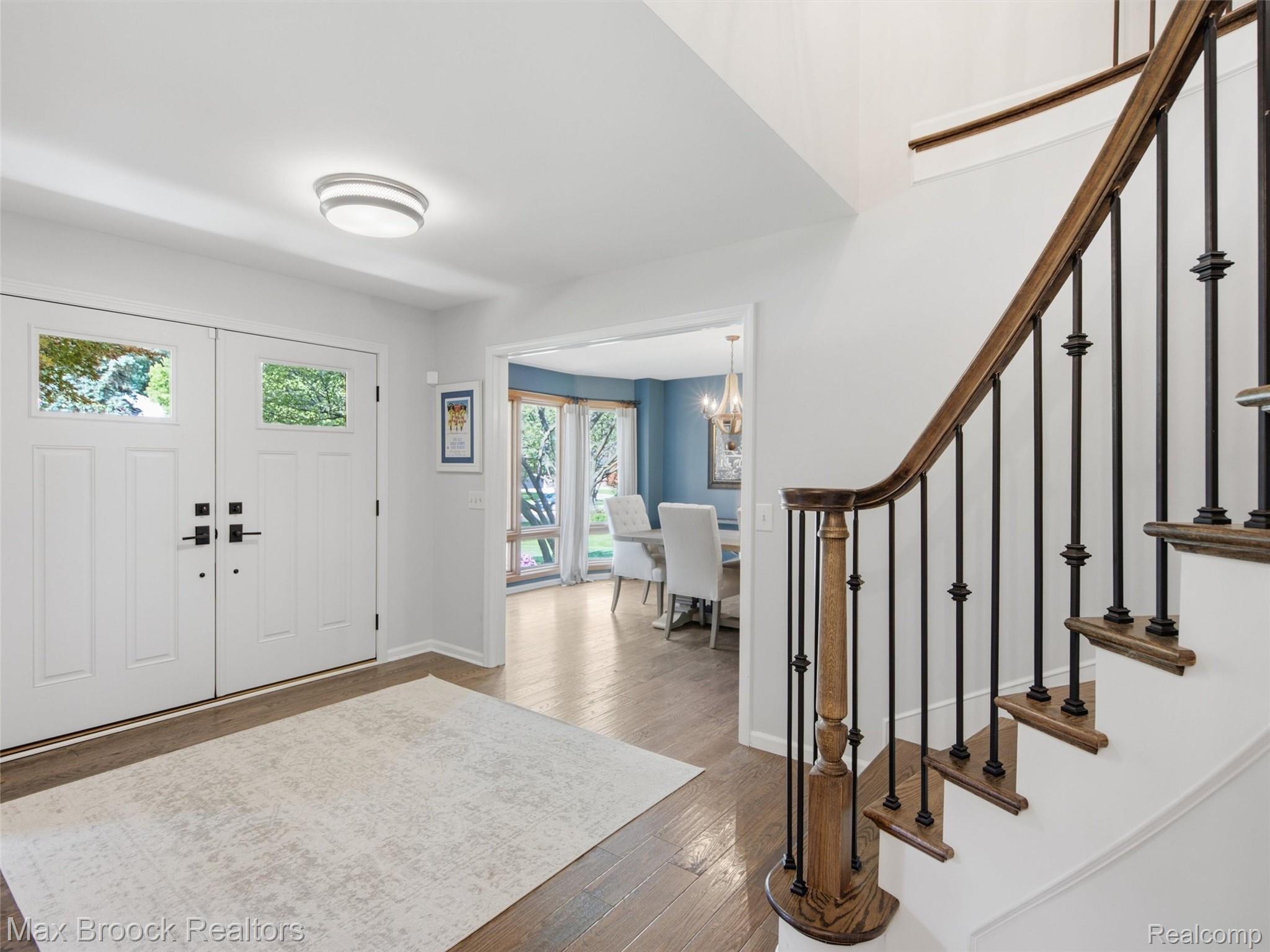 1664 White Birch Court